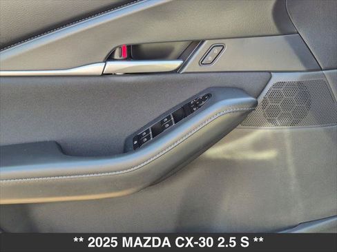 Used 2025 MAZDA CX-30 AWD 2.5 S image 10