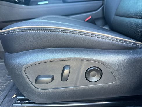 Used 2025 Chevrolet Traverse High Country w/ LPO, Floor Liner Package AWD/4WD image 13