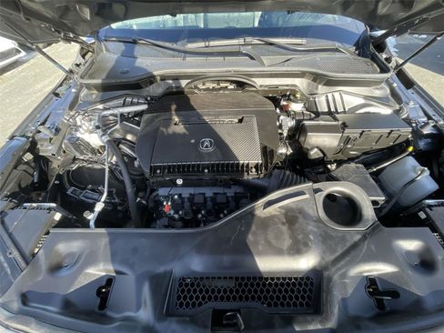 Used 2023 Acura MDX SH-AWD w/ Technology Package image 11