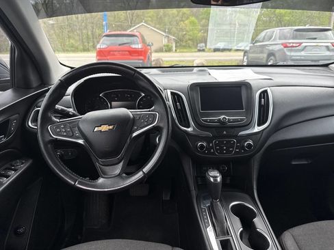 Used 2021 Chevrolet Equinox LT FWD image 16