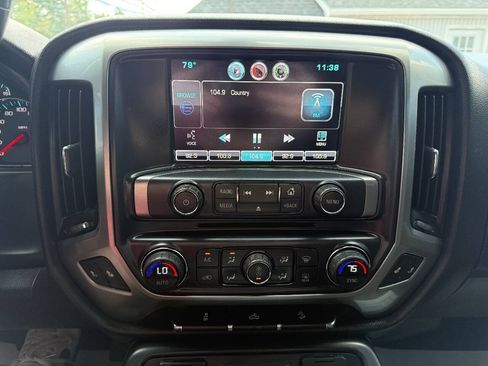 Used 2015 Chevrolet Silverado 1500 LT AWD/4WD image 19