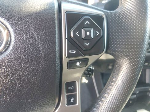 Used 2022 Toyota Tacoma SR5 image 23