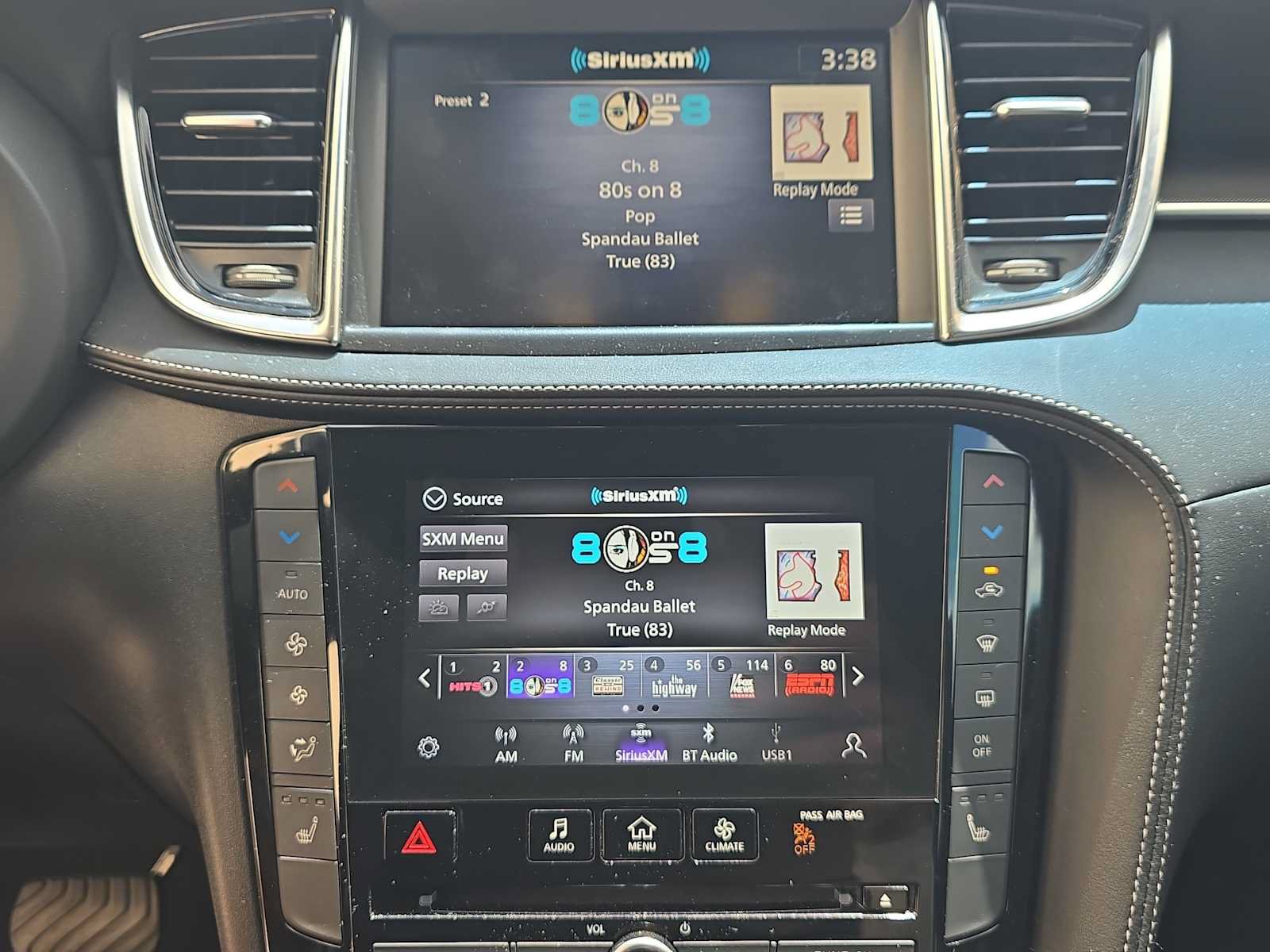 Used 2023 INFINITI QX50 Luxe FWD image 15