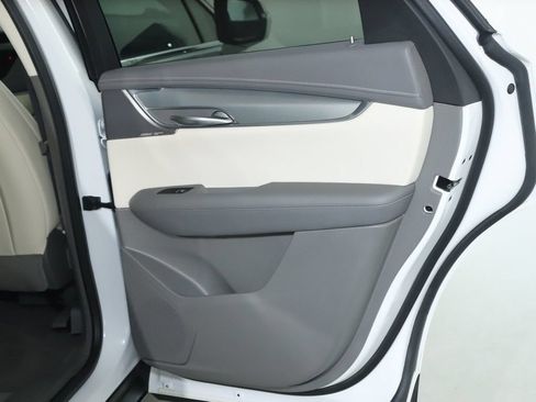 Used 2022 Cadillac XT5 Premium Luxury AWD/4WD image 33