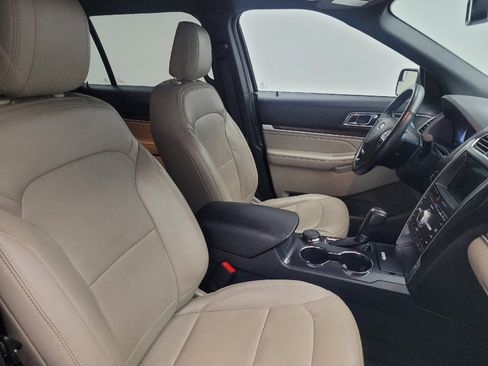 Used 2018 Ford Explorer Limited AWD/4WD image 21