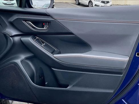 Used 2024 Subaru Crosstrek 2.5i Limited image 24