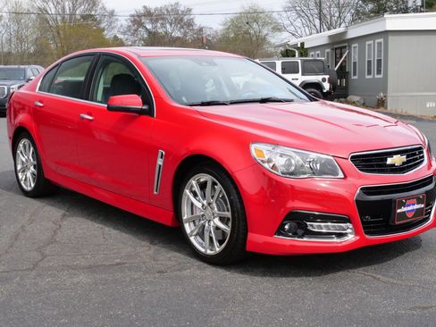 Used 2015 Chevrolet SS RWD image 50