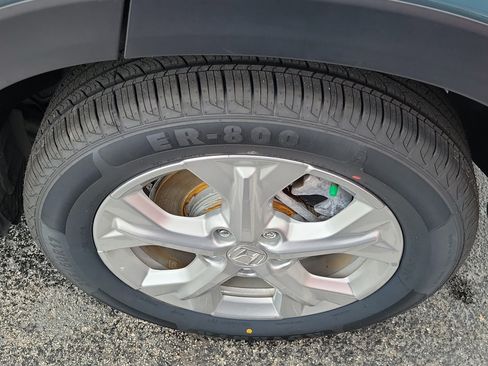 Certified 2025 Honda HR-V LX image 7