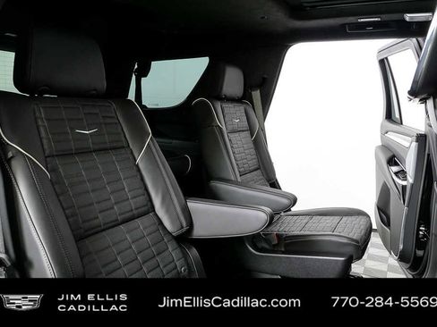 New 2026 Cadillac Escalade V w/ LPO, ONYX Package image 23