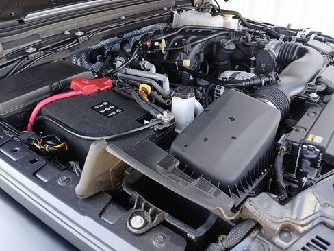 Used 2025 Jeep Gladiator Sport image 71