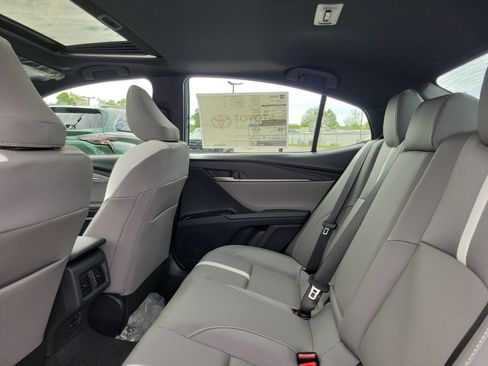 New 2026 Toyota Camry Hybrid AWD/4WD image 11