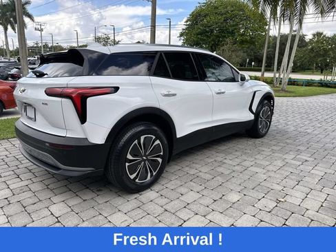 Used 2024 Chevrolet Blazer EV LT AWD/4WD image 38