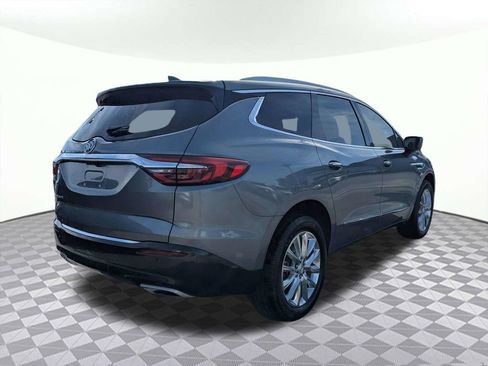 Used 2020 Buick Enclave Essence w/ Sound and Sites Package FWD image 3