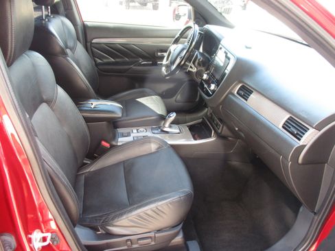 Used 2020 Mitsubishi Outlander SEL AWD/4WD image 11