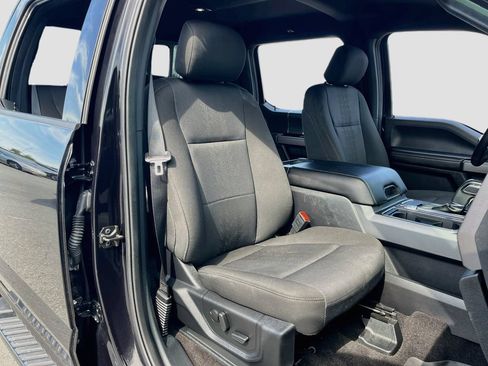 Used 2019 Ford F150 XLT w/ Equipment Group 302A Luxury AWD/4WD image 27