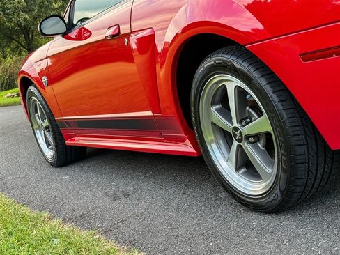 Used 2004 Ford Mustang Mach 1 RWD image 23