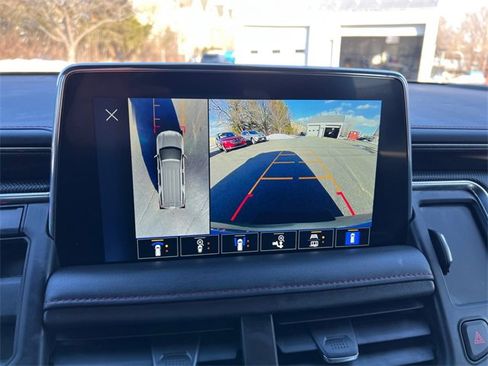 Used 2022 Chevrolet Suburban RST w/ Luxury Package image 26