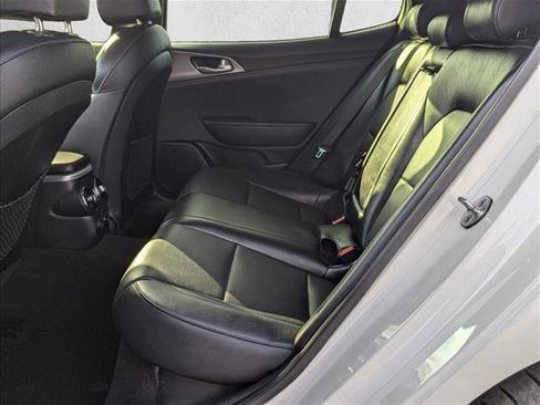 Used 2021 Kia Stinger GT image 17
