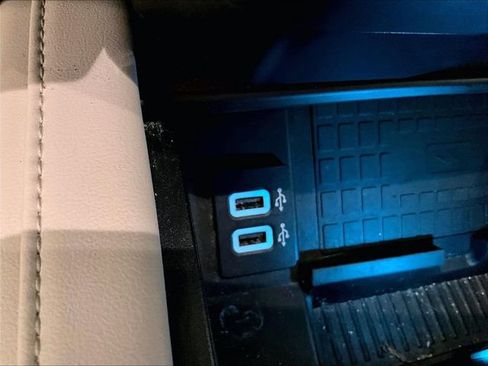 Used 2019 Ford Expedition Platinum AWD/4WD image 33