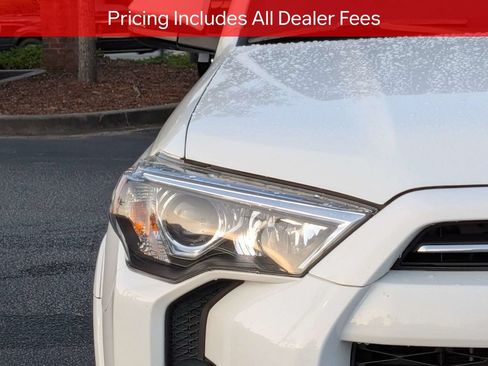 Used 2021 Toyota 4Runner SR5 Premium AWD/4WD image 11