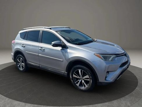 Used 2016 Toyota RAV4 XLE FWD image 7