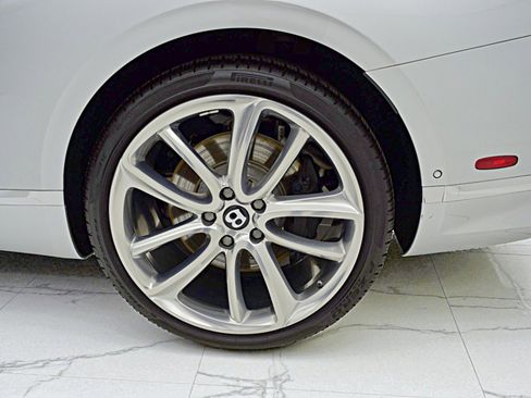 Used 2023 Bentley Continental GT Azure AWD/4WD image 48