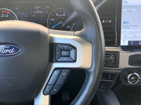 Used 2022 Ford F350 4x4 Crew Cab Super Duty image 26