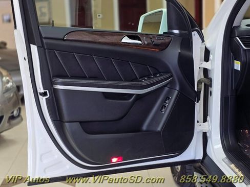 Used 2013 Mercedes-Benz GL 450 4MATIC image 11