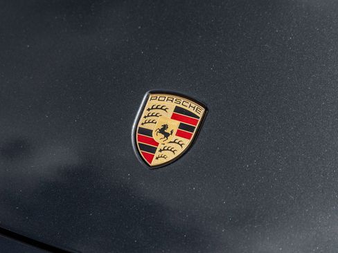 Certified 2020 Porsche Taycan 4S AWD/4WD image 17