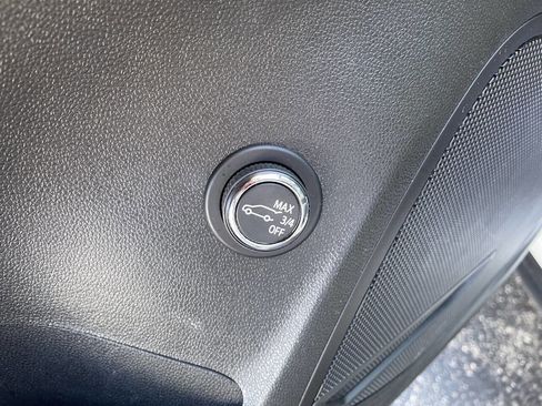 Used 2022 Buick Envision Preferred image 13