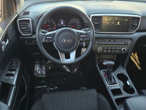 Used 2020 Kia Sportage LX image 20