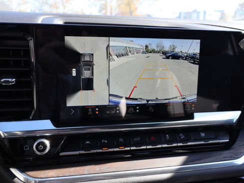 Used 2025 GMC Sierra 1500 SLT w/ SLT Premium Plus Package image 25