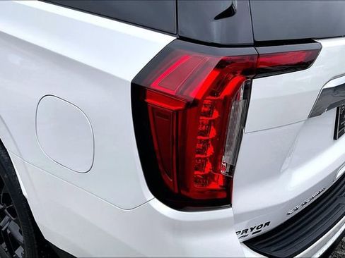Used 2023 GMC Yukon Denali image 23