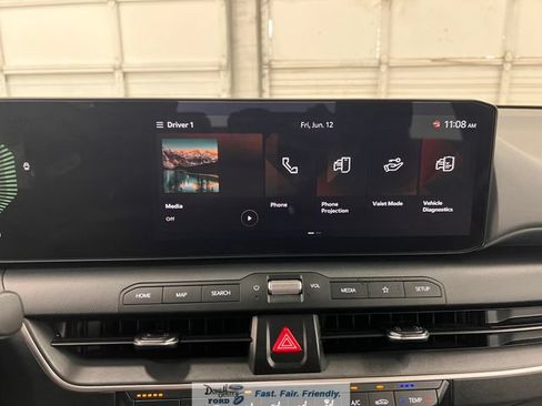 Used 2025 Kia K4 FWD image 39