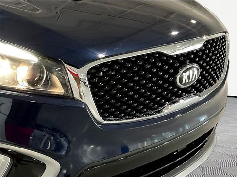Used 2018 Kia Sorento EX FWD image 32