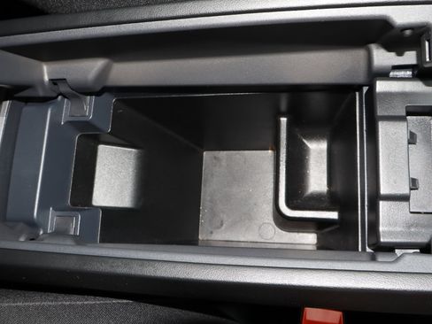 Used 2023 Nissan Rogue SV image 25