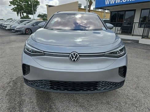 New 2025 Volkswagen ID.4 Pro image 2