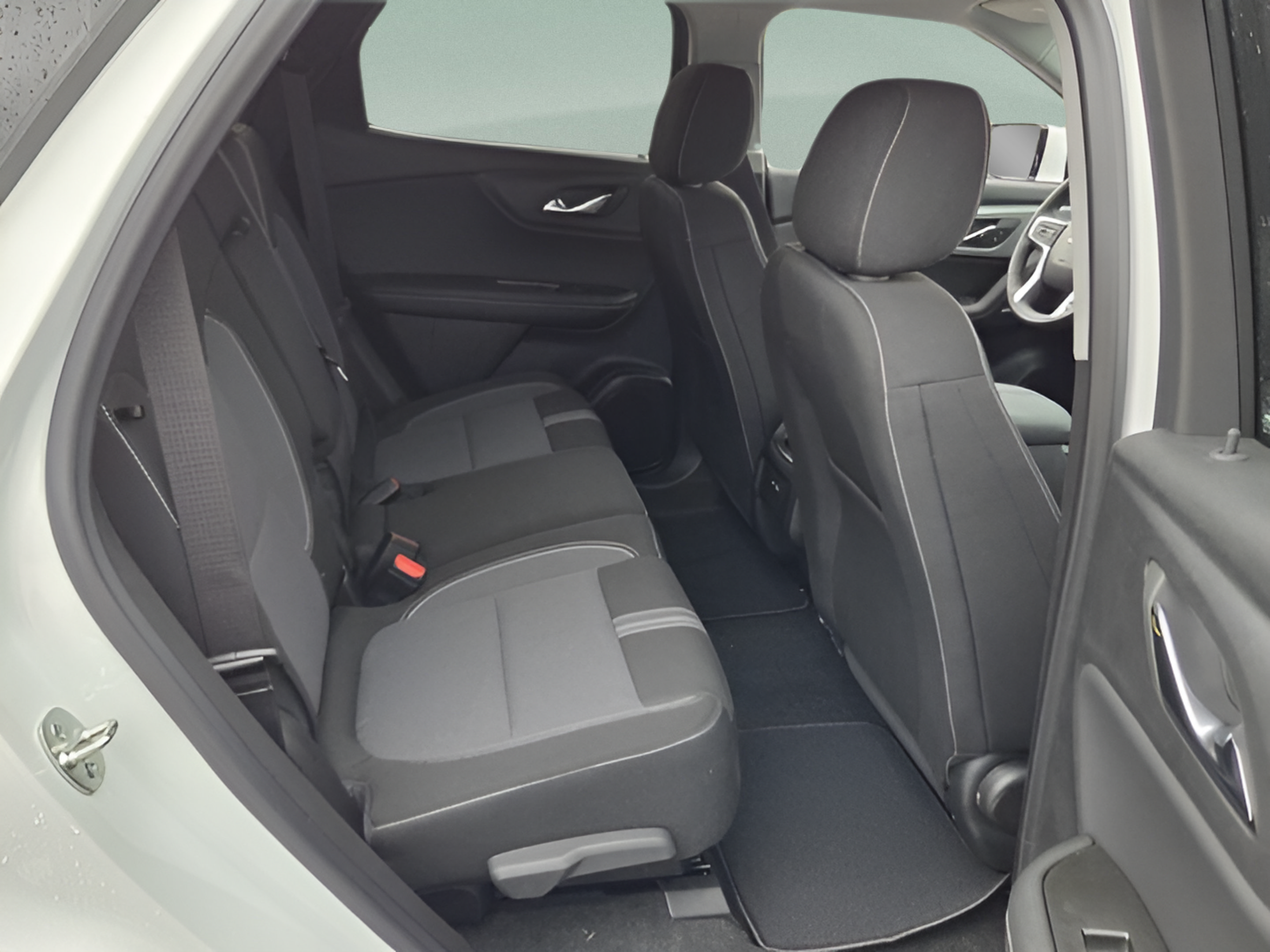 New 2026 Chevrolet Blazer LT FWD image 14