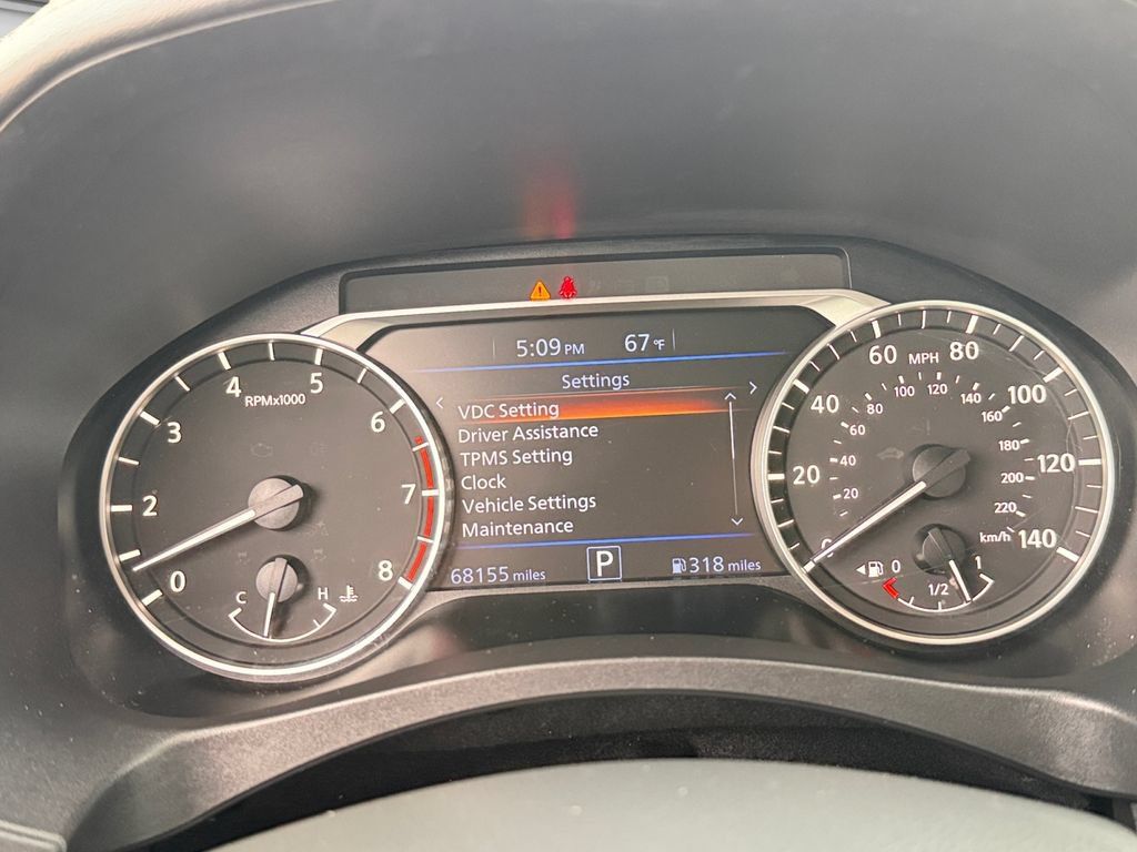 Used 2024 Nissan Altima 2.5 SR FWD image 12