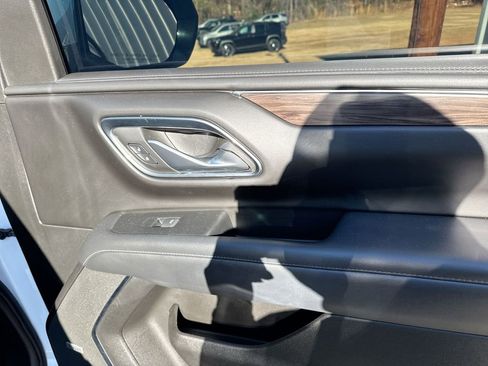 Used 2022 Chevrolet Tahoe LT image 32