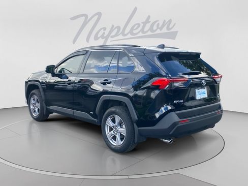 Used 2025 Toyota RAV4 XLE w/ Convenience Package AWD/4WD image 3