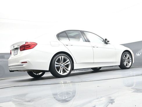 Used 2017 BMW 330i Sedan RWD image 35