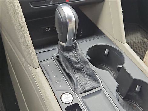 Used 2019 Volkswagen Atlas SE w/ Towing Package FWD image 11
