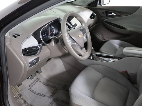 Used 2020 Chevrolet Malibu LT image 19