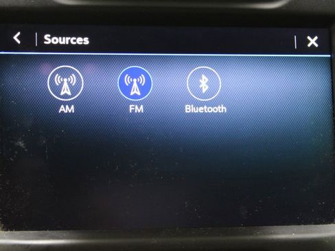 Used 2020 Chevrolet Silverado 1500 LT AWD/4WD image 29