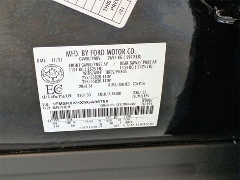 Used 2022 Ford Explorer ST-Line w/ Class IV Trailer Tow Package image 26