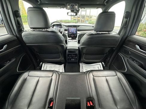 Used 2024 Jeep Grand Cherokee Limited 4xe image 13