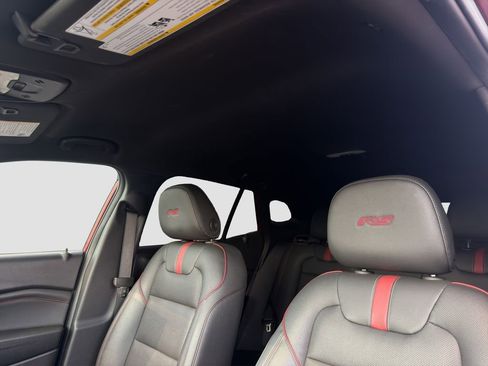 Used 2025 Chevrolet Trax RS w/ Driver Confidence Package FWD image 24