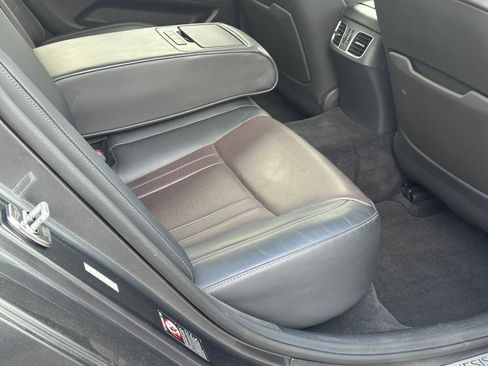 Used 2018 Genesis G80 3.3T Sport image 14