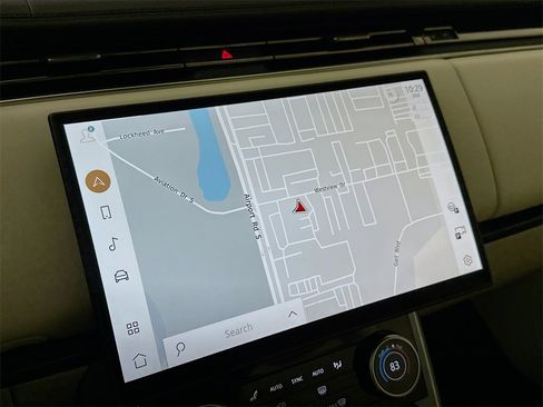 Used 2023 Land Rover Range Rover SE image 13